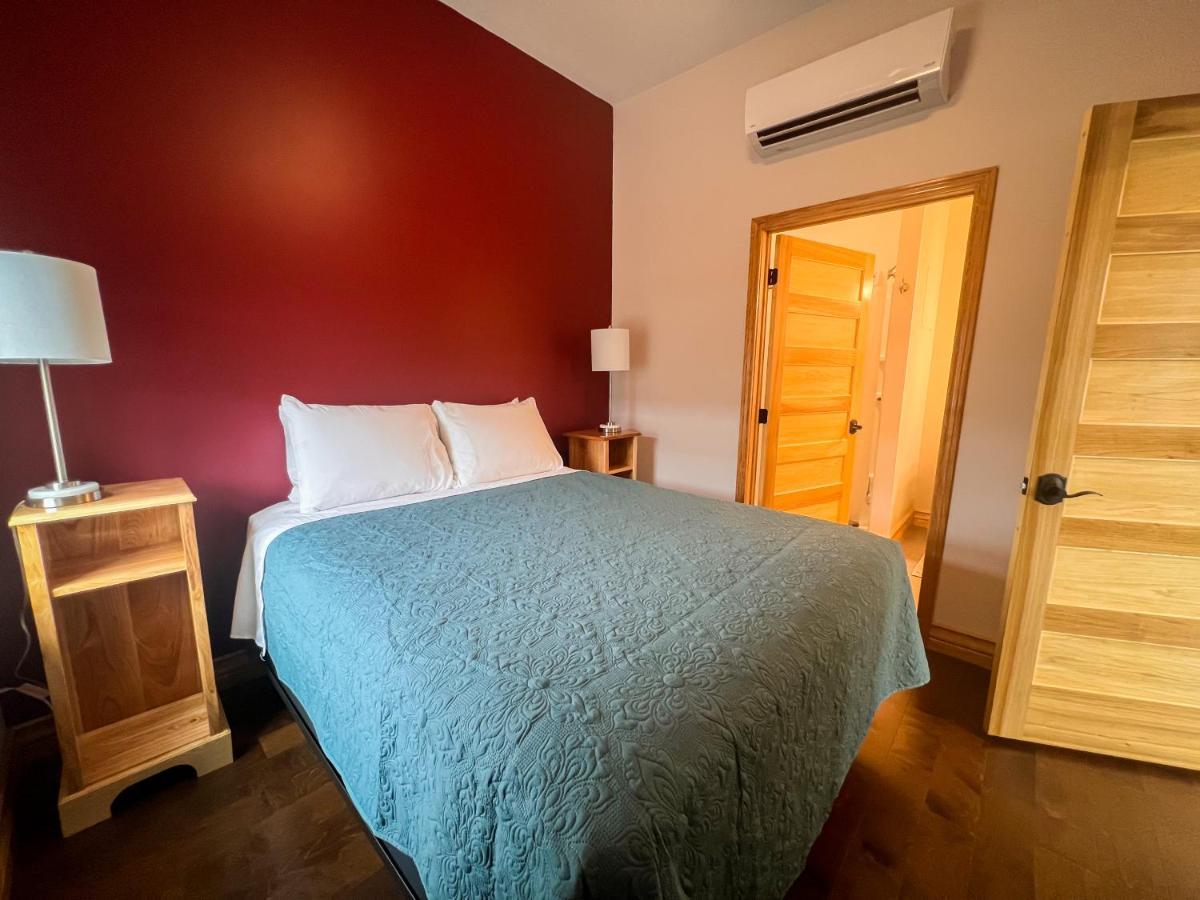 Goldfinch Suites Elkader Экстерьер фото