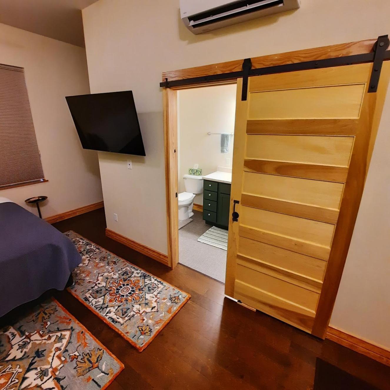 Goldfinch Suites Elkader Экстерьер фото